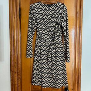 INC International Concepts Beige &  Black Chevron Waist Tied Dress Size Medium